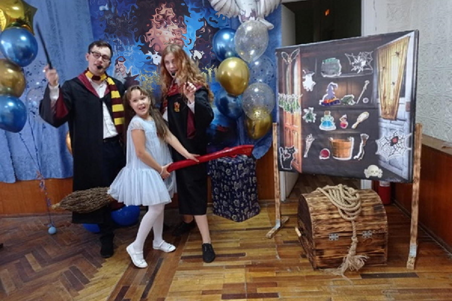 Квест в реальности Гарри. В поисках философского камня от компании Светофор Квест в реальности Гарри. В поисках философского камня от компании Светофор